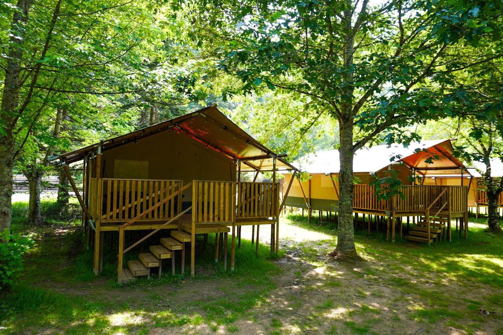 Camping Pittoresque Saint-Parthem Cameră foto