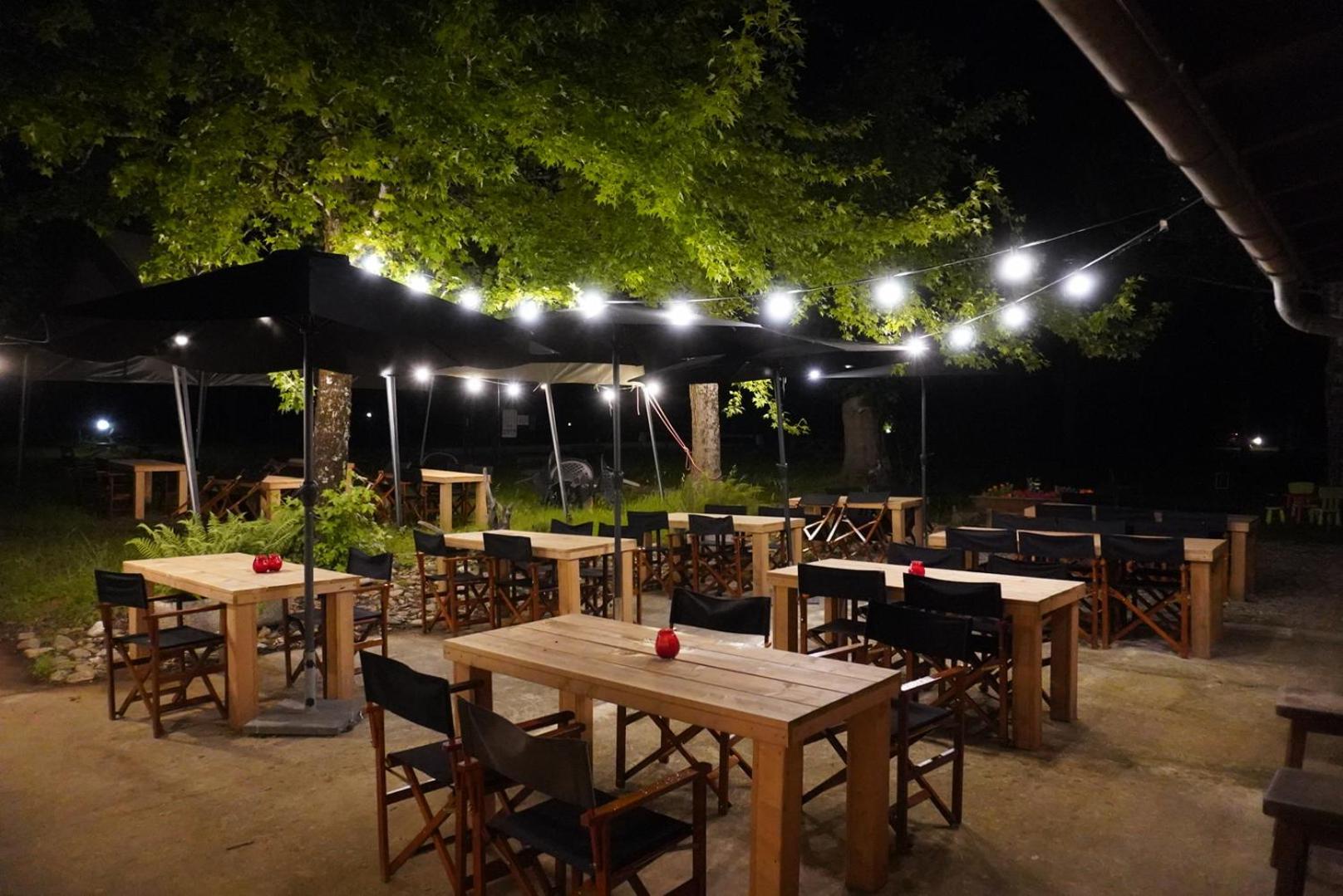 Camping Pittoresque Saint-Parthem Exterior foto