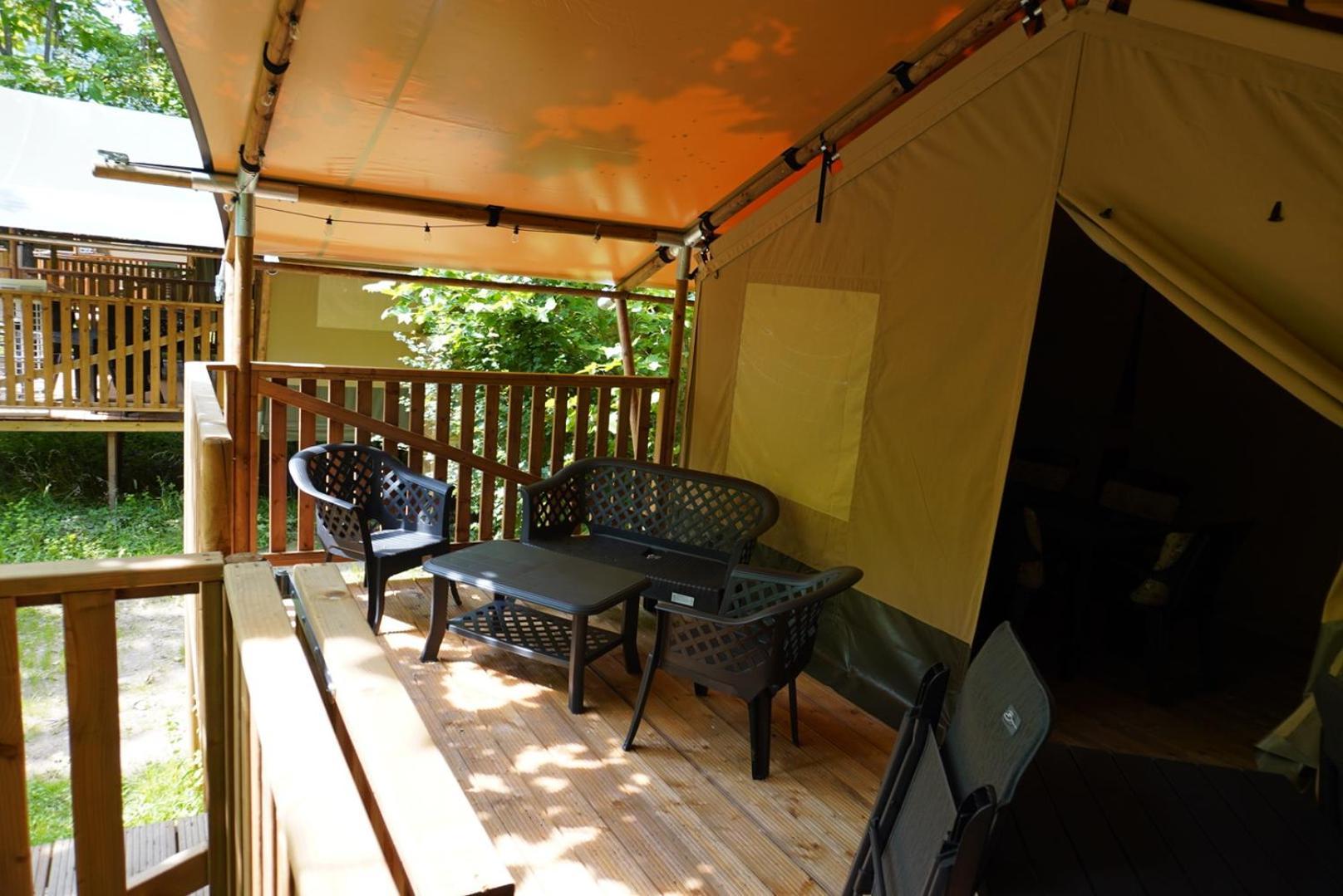 Camping Pittoresque Saint-Parthem Cameră foto
