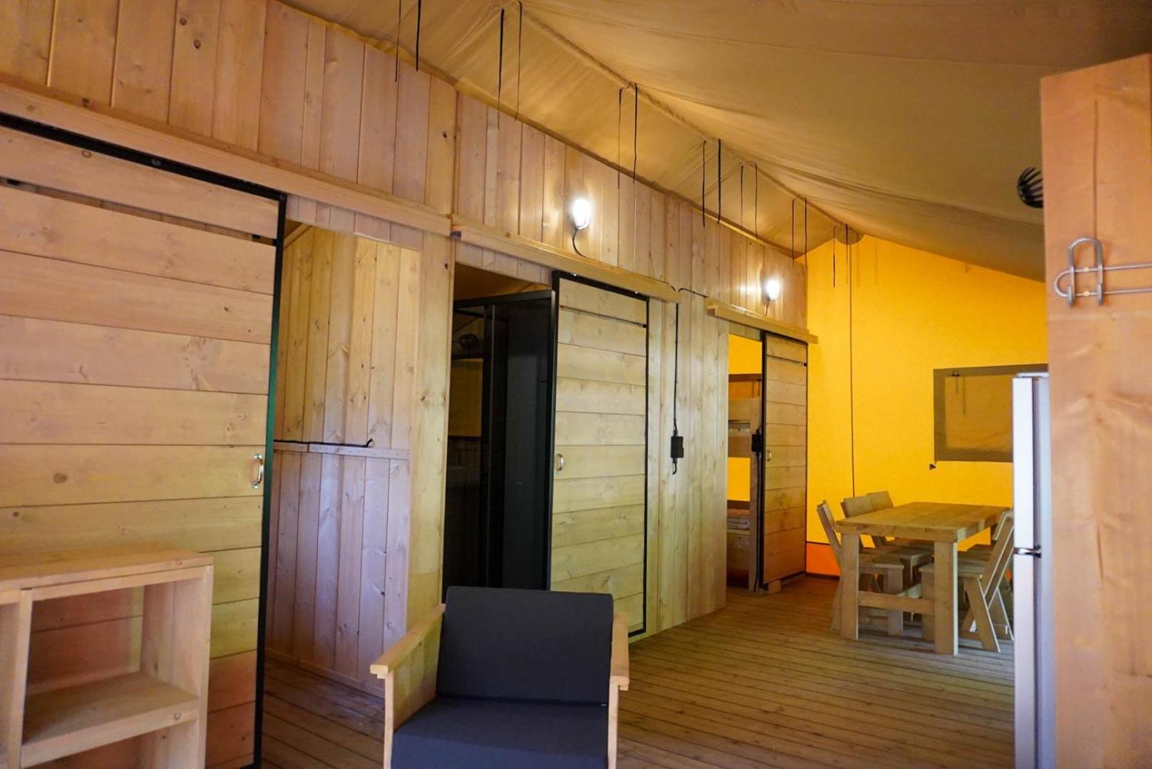 Camping Pittoresque Saint-Parthem Cameră foto