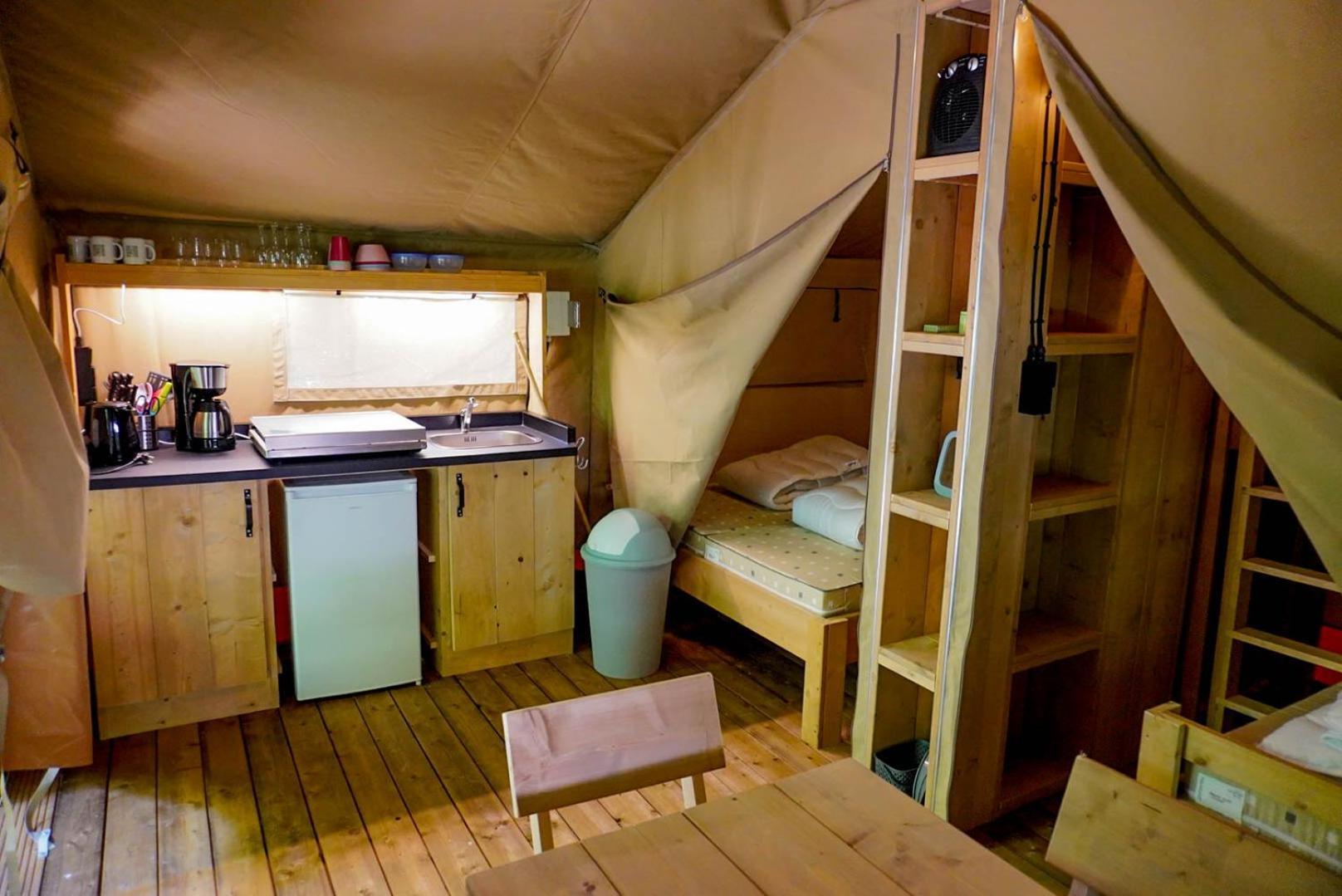 Camping Pittoresque Saint-Parthem Cameră foto