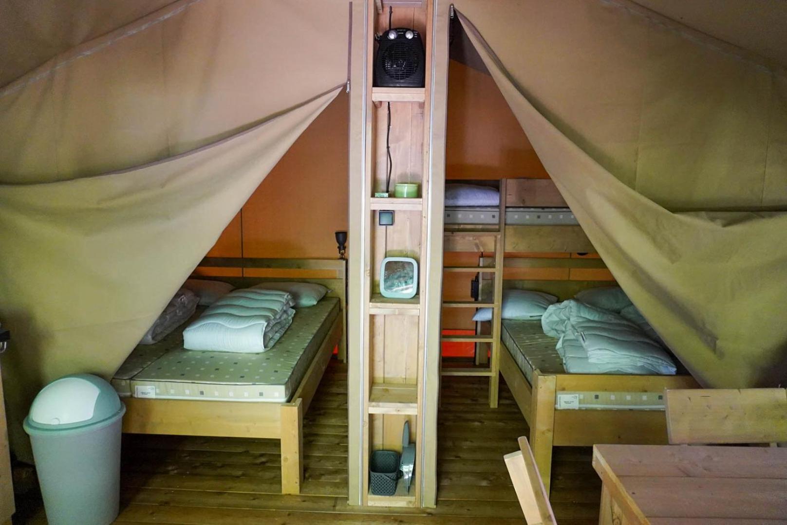 Camping Pittoresque Saint-Parthem Cameră foto