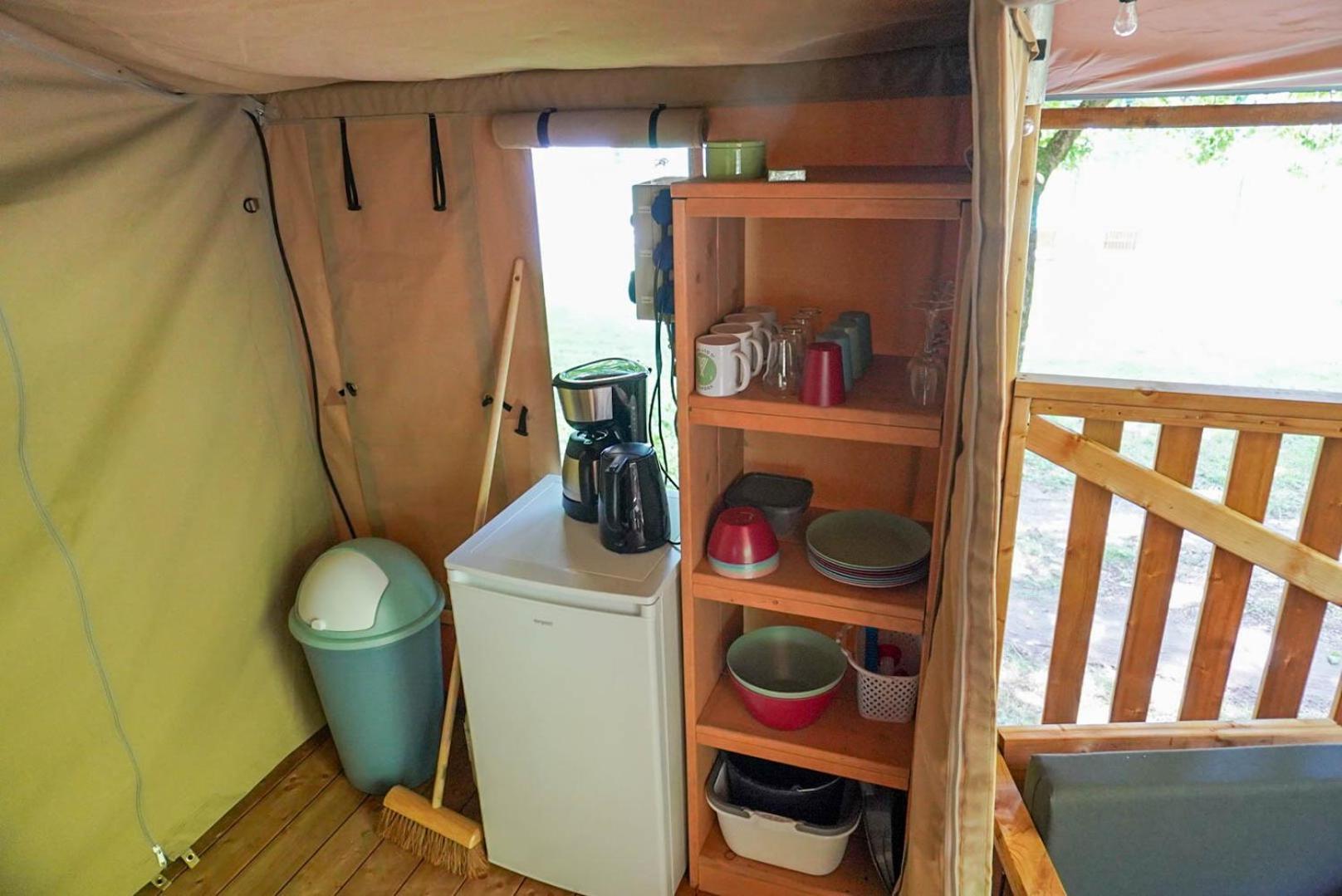 Camping Pittoresque Saint-Parthem Cameră foto