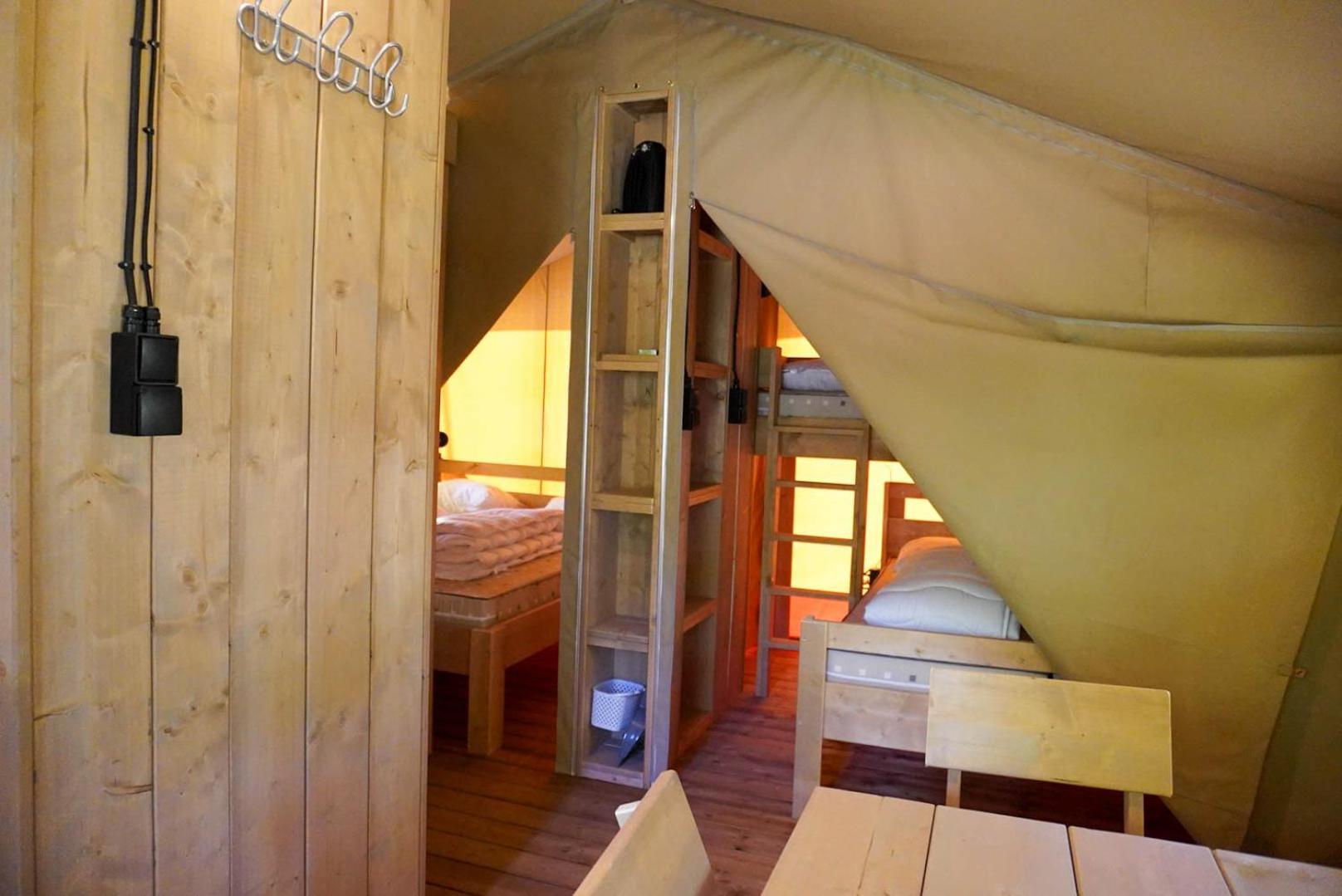Camping Pittoresque Saint-Parthem Cameră foto