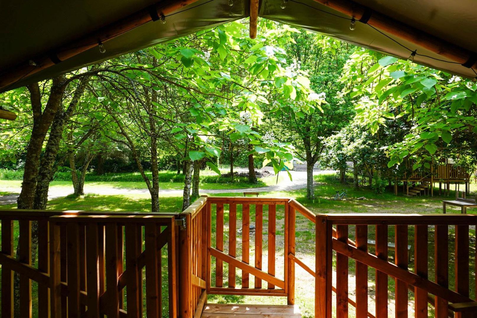 Camping Pittoresque Saint-Parthem Cameră foto