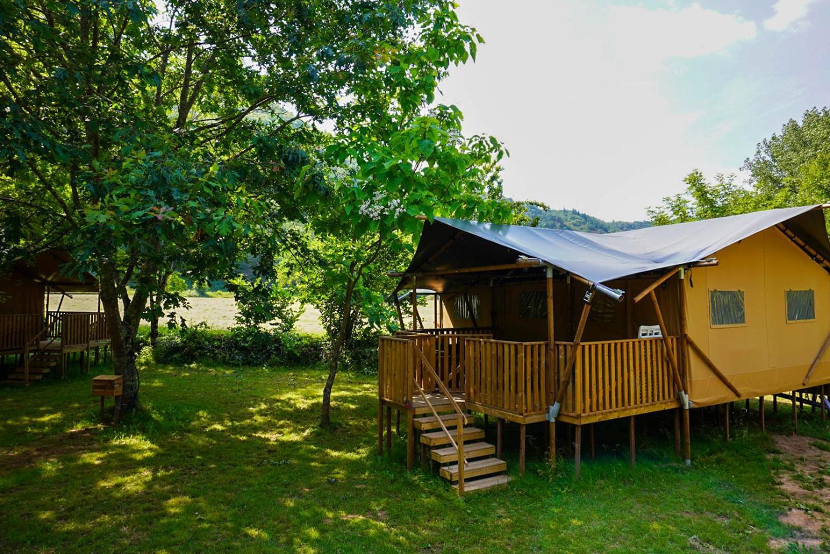 Camping Pittoresque Saint-Parthem Cameră foto