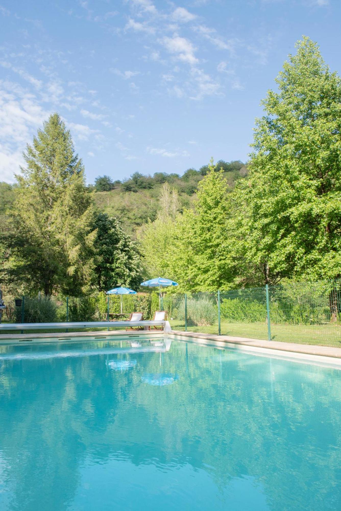 Camping Pittoresque Saint-Parthem Exterior foto