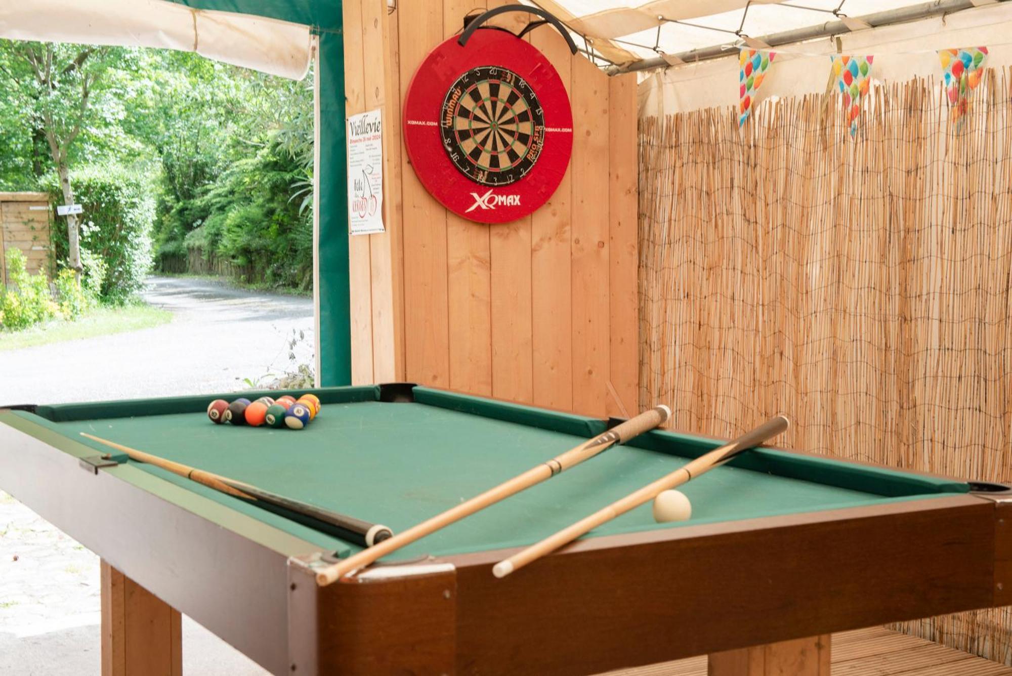 Camping Pittoresque Saint-Parthem Exterior foto