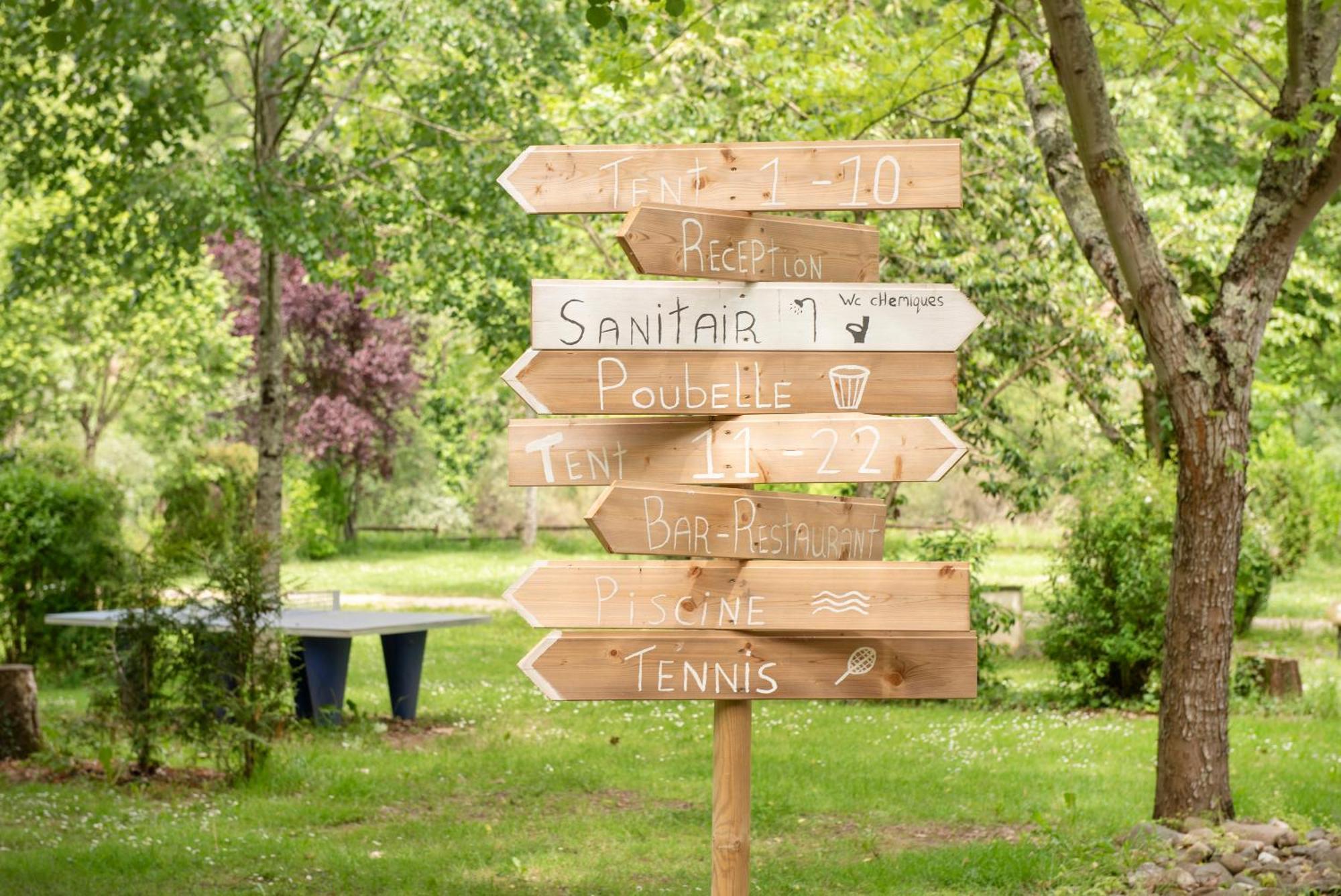 Camping Pittoresque Saint-Parthem Exterior foto