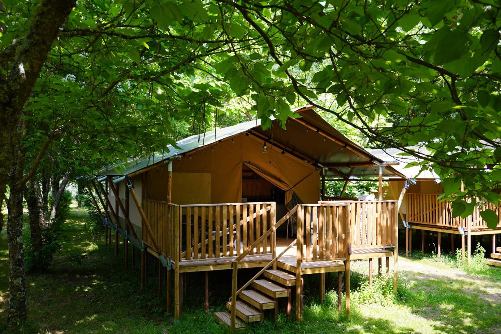 Camping Pittoresque Saint-Parthem Exterior foto