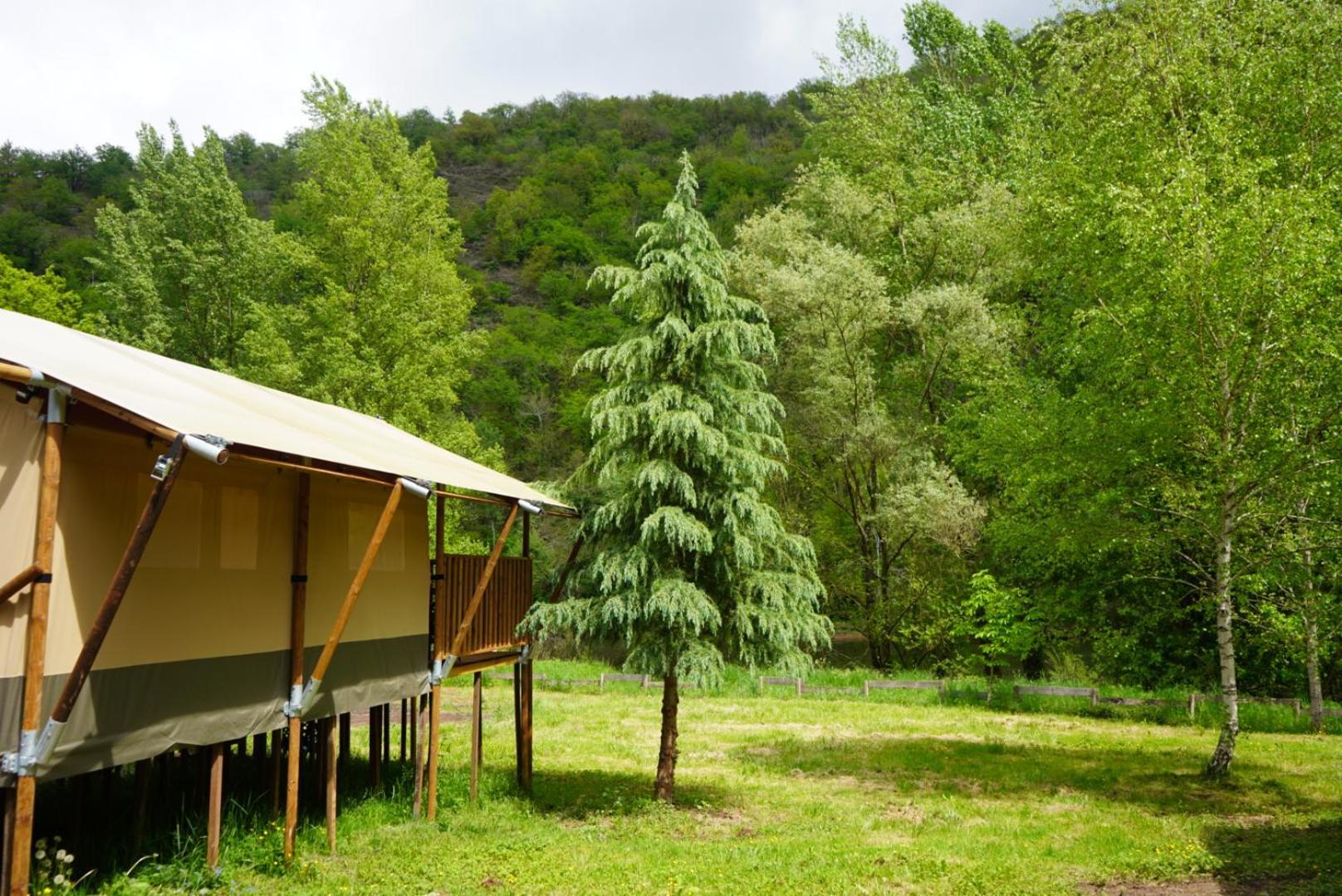 Camping Pittoresque Saint-Parthem Exterior foto